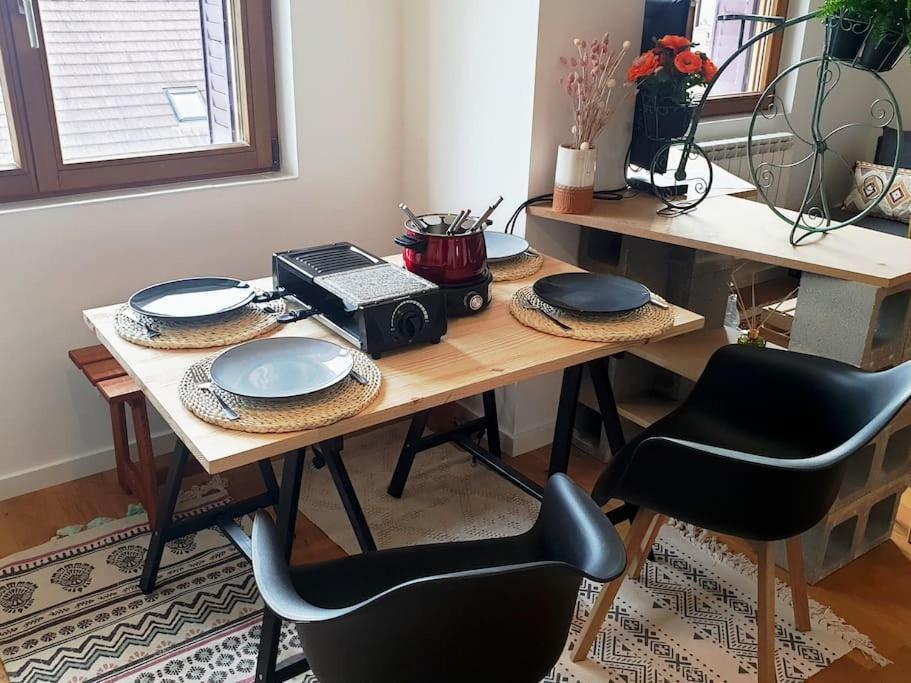 The Duplex Annecy Tgv; Vielle Ville Экстерьер фото